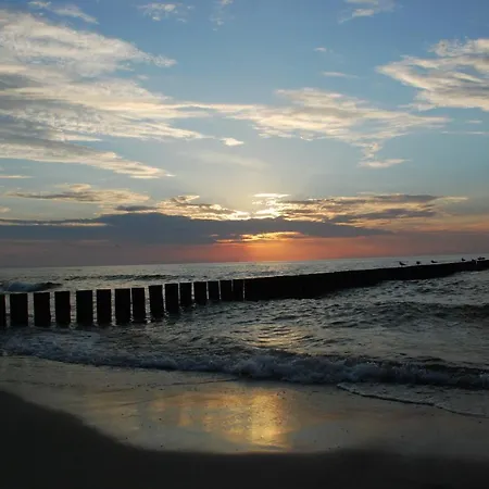 Gold Platinium Z Widokiem Na Morze ريفال